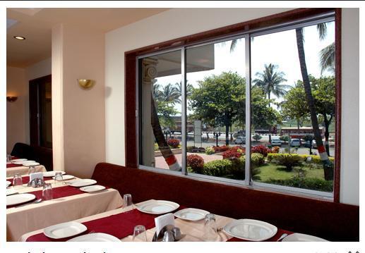 Hotel Sai International Peth  Extérieur photo